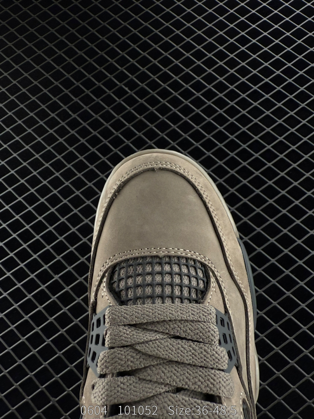 Nike SB x Air Jordan 4 Retro 